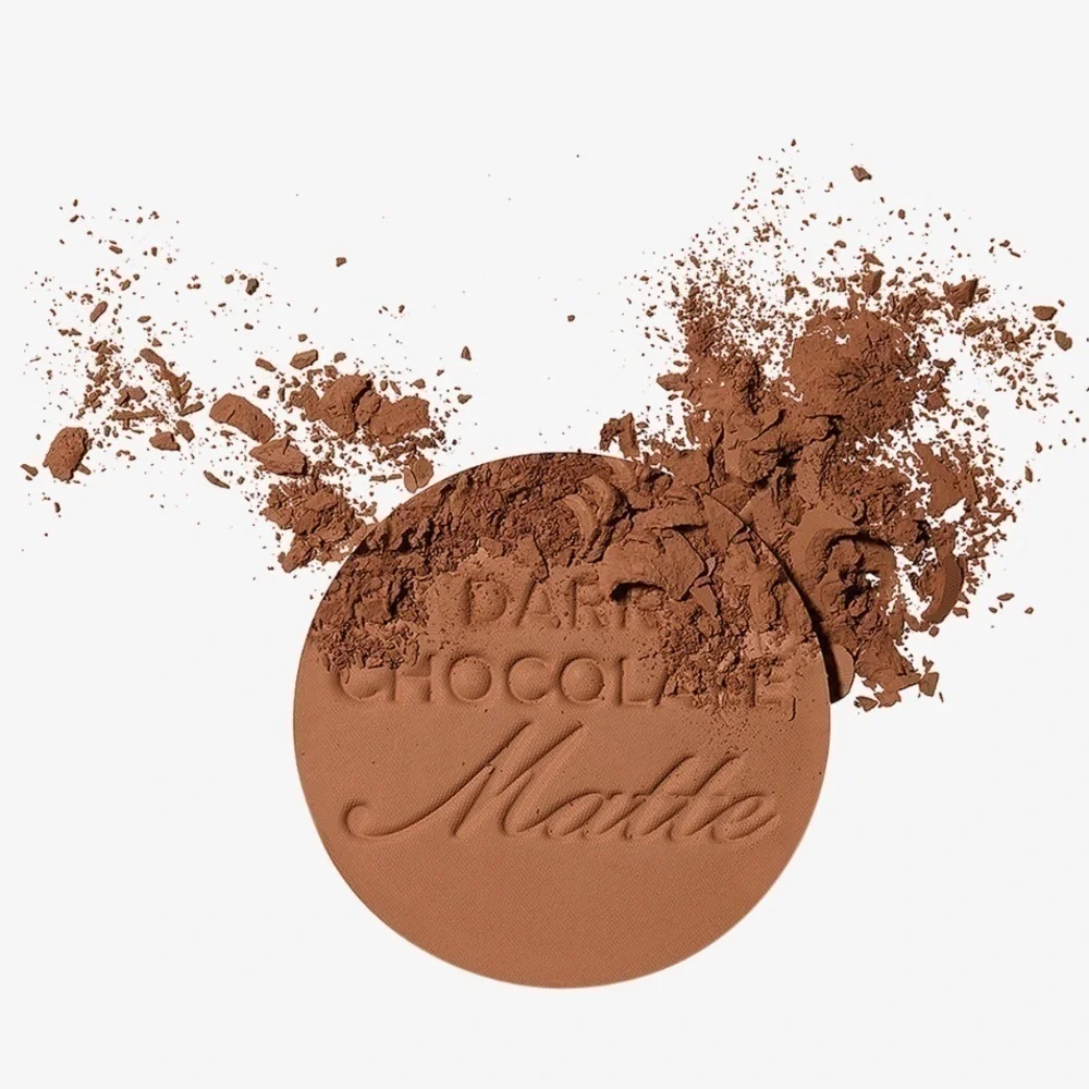 Too Faced Dark Chocolate Soleil is a long-wearing, rich, matte bronzer BNIB